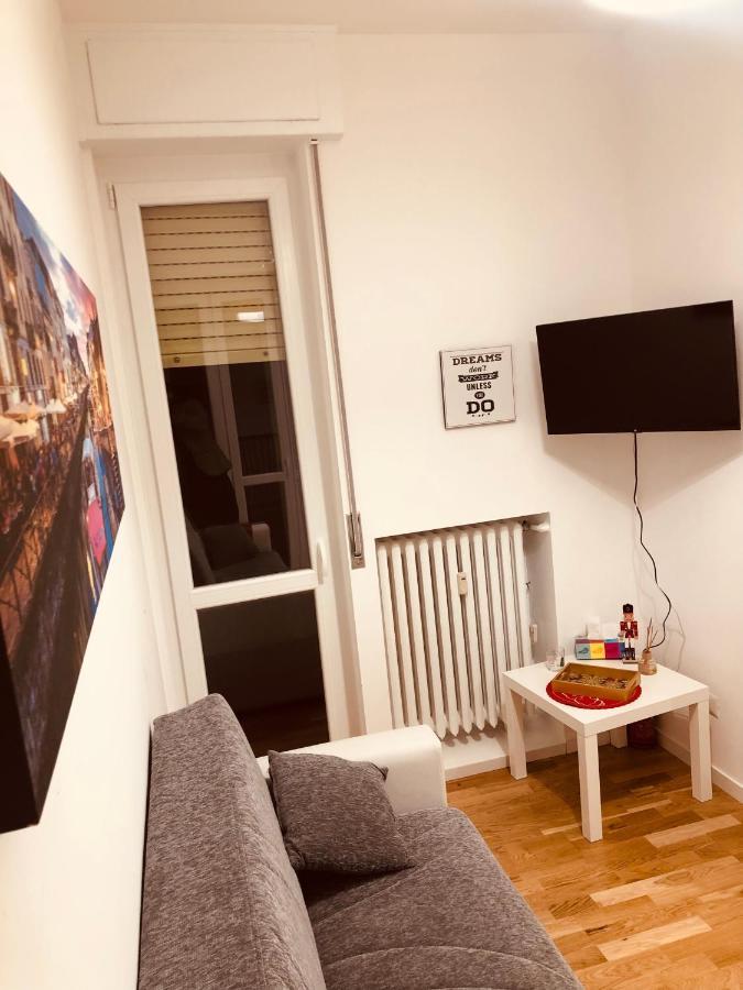 Vt Home - Appartamento Milano Zona Navigli Bagian luar foto